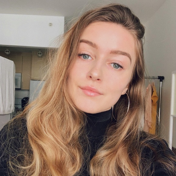 Meet your Posher, Nicki - Picture 3 of 8